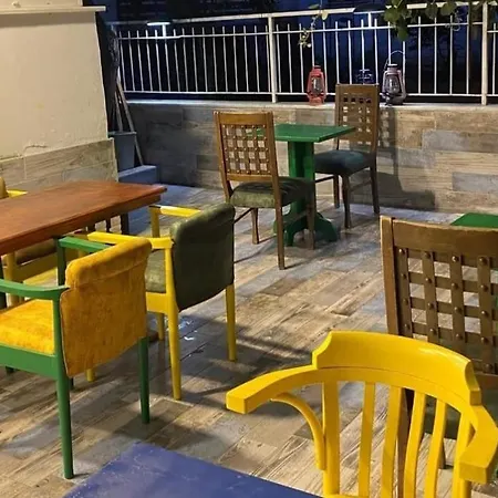 Aparthotel Pars